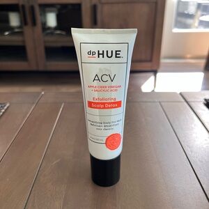 dp HUE ACV Apple Cider Vinegar + Salicylic Acid Exfoliating Scalp Detox